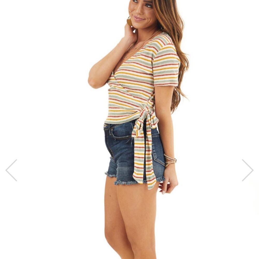 Sadie & Sage Cream Multicolor Striped Textured Knit Top With Side Tie